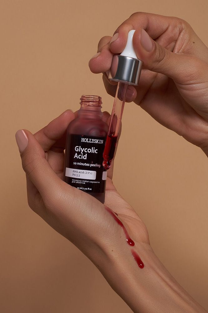 Кислотна сироватка-пілінг для обличчя HOLLYSKIN Glycolic Acid